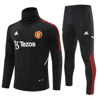 Манчестер Юнайтед тренировочный костюм с высоким воротником 2022-2023 чёрный