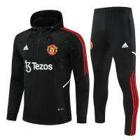 Манчестер Юнайтед спортивный костюм с толстовкой на короткой молнии 2022-2023 чёрный с красным